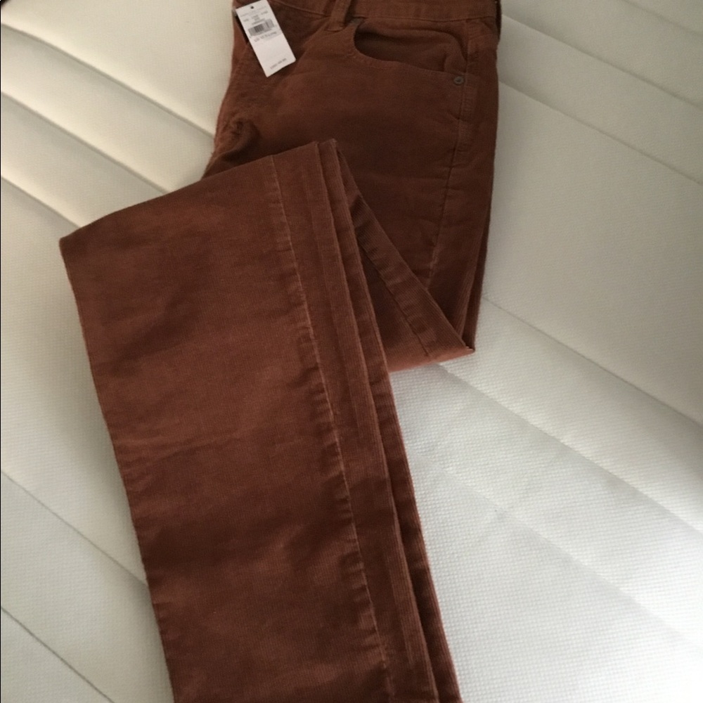 Stretch Corduroy AMERICAN EAGLE pant.  Size 12. 31 W. X Long High Rise